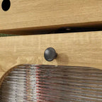 Table de chevet en forme de robot avec éclairage d'ambiance, roulettes verrouillables et fenêtre en verre trempé Rangement amusant pour chambre d'enfant