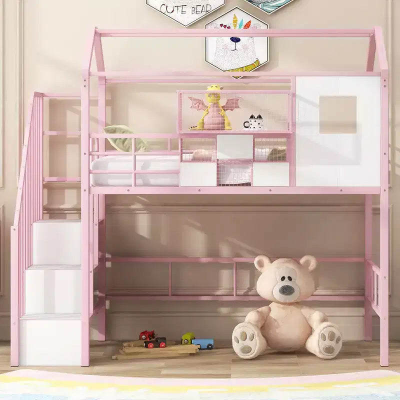 Lit mezzanine en métal de 93,7 pouces avec design de toit de maison, cadres de lit avec étagères de rangement et panier, lit simple pour salon, chambre à coucher