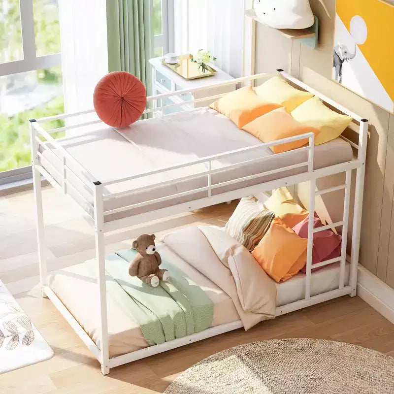 Lits superposés en métal de 77,1 po, lits jumeaux, avec échelle et garde-corps de sécurité, lits superposés pour enfants pour chambre à coucher, dortoir, blanc