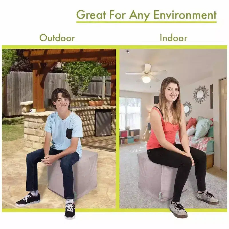Pouf cube en similicuir suédé