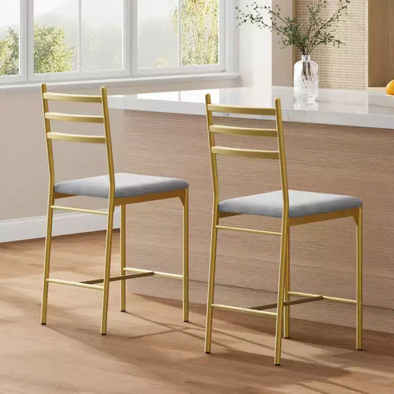 Tabourets de bar lot de 2, Tabourets de bar hauteur comptoir Chaises de salle à manger en métal avec dossier droit et coussin épais Chaises de salle à manger en cuir PU
